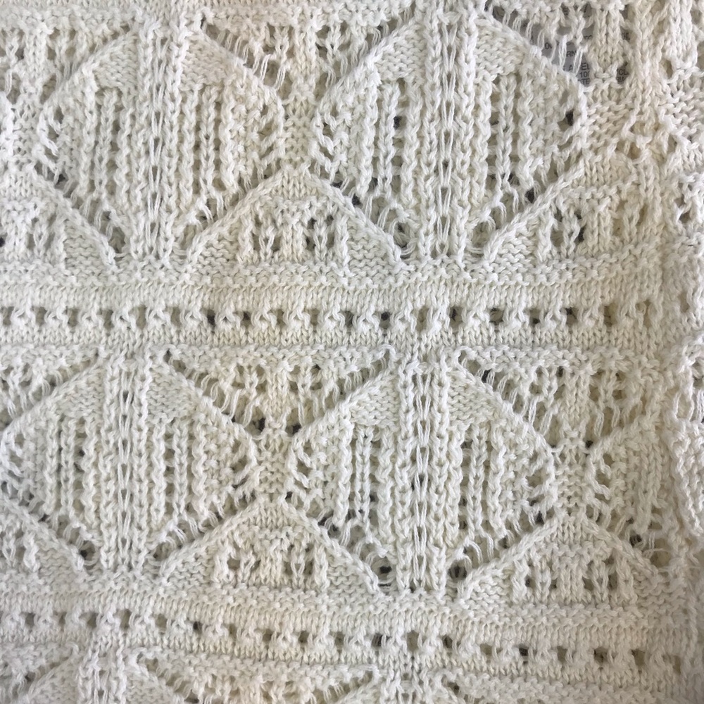 Time and Tru‎ Women's High Waist Crochet Shorts - Cream - Picture 5 of 6